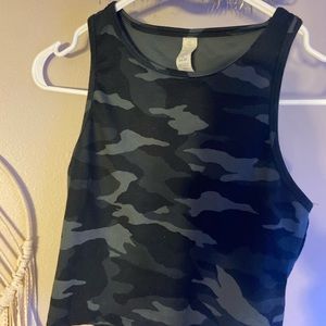 balance collection camo tank top size s